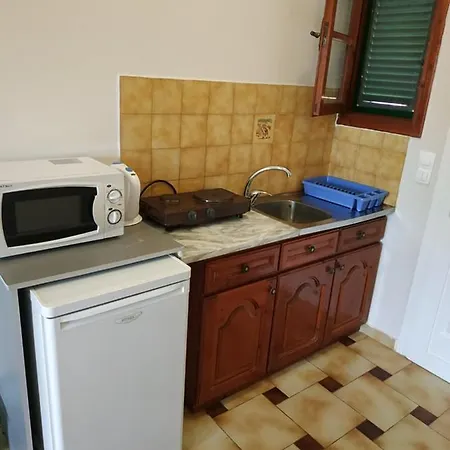 Lena * Sidari (Corfu)